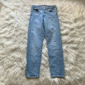 Levi’s Premium Wedgie Jeans‎